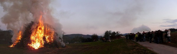 20150405_P10812_Osterfeuer